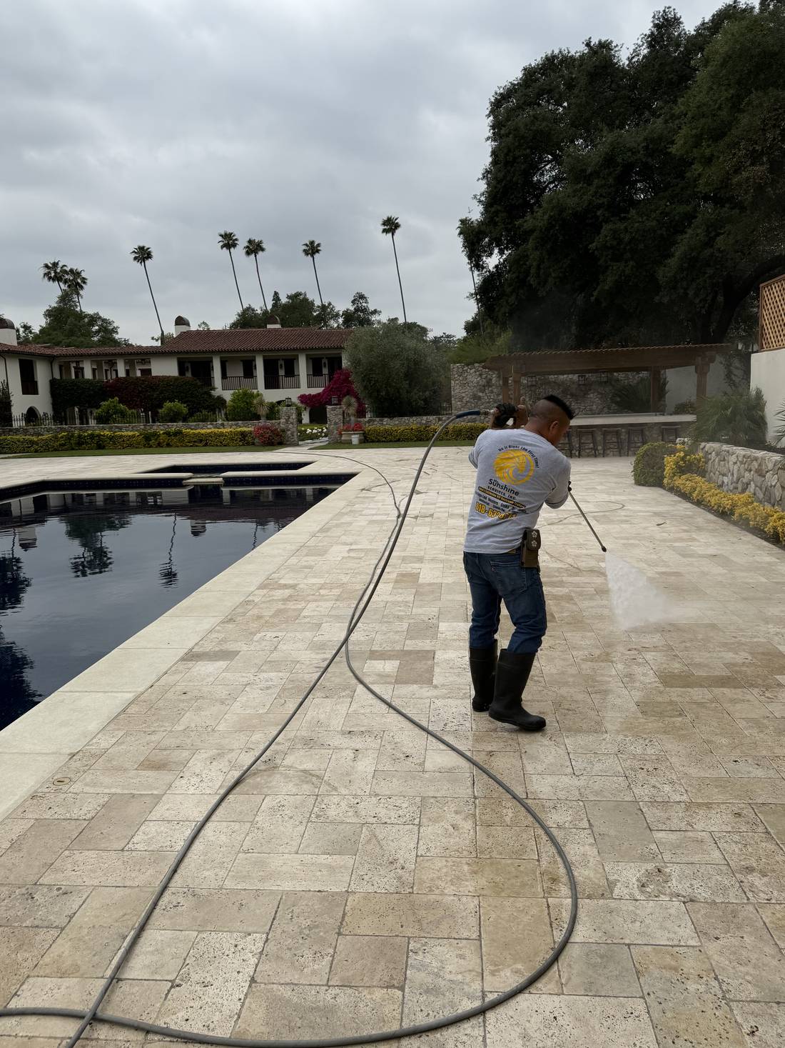 Pressure Washing & Cleaning